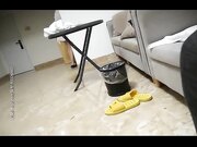 勇猛的小哥用鸡巴抽插的妹子高潮喷了两次