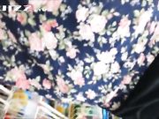 公共场所偷拍美女裙底 各种风光无限好