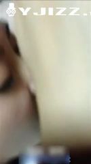 初次微信约炮小美女 脱掉内裤发现原来是极品无毛天然小白虎 爽翻了