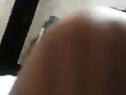 老婆的大奶子有点下垂 不过依然还是很挺 捏着也超有弹性