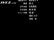 人妖学妹的巨大公鸡有着惊人的精液量 插进嫩屄不停喷射