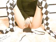 深受宅男屌丝爱戴的微博红人NTR少女VIP付费系列之黑色毛衣过膝袜超诱惑