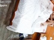 和朋友37岁的老婆宾馆开房这骚货床上技术超级好 让我对她流连忘返