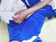 学生妹第一次为了钱出卖肉体 大鸡巴插进去就流血了 呻吟不断好疼