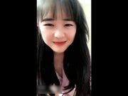 笑起来非常甜美卡哇伊萌妹 自己一个人在家脱下丁字裤扣逼